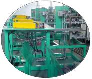 Molded vulcanizing station