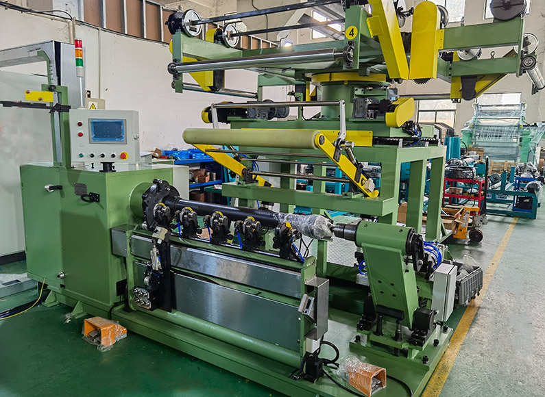 Compression molding machine