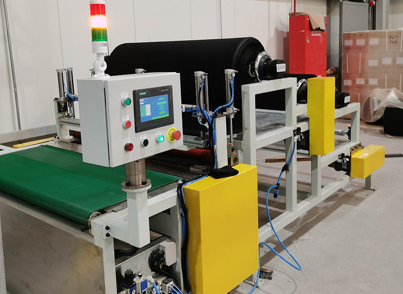 Rubber cutting machine